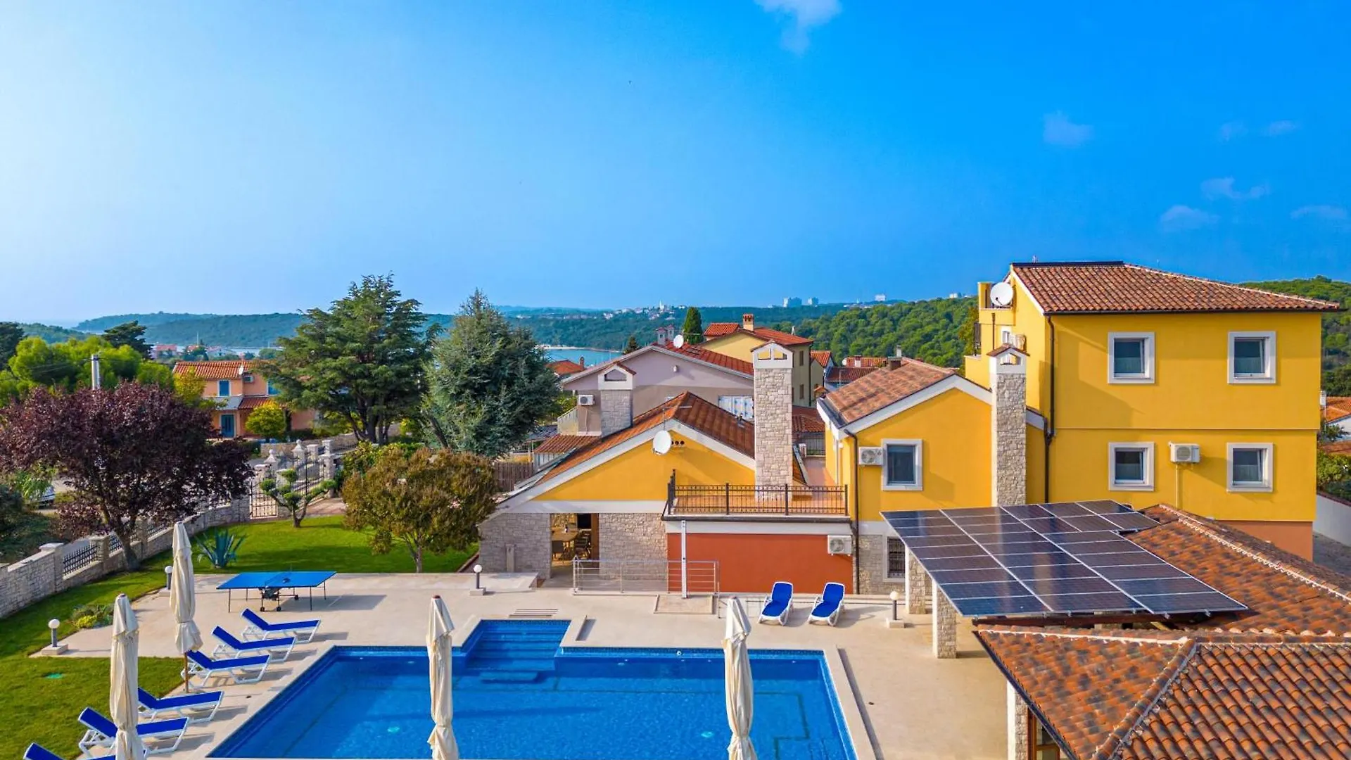Villa Suzanne Banjole 0*,  Κροατία